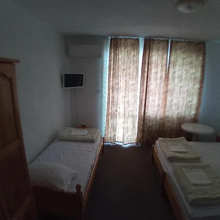 Zlatevi בית הארחה אובזור