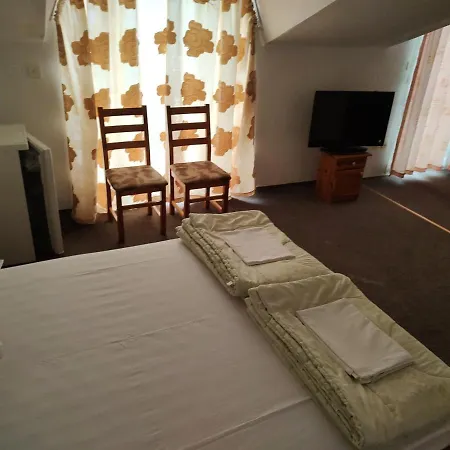 Zlatevi 3* אובזור