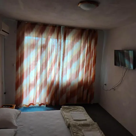 בית הארחה Zlatevi אובזור